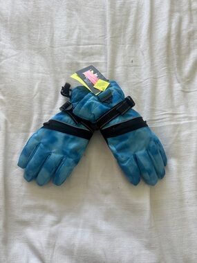 Target Blue Tie-Dye Kids Winter Gloves
